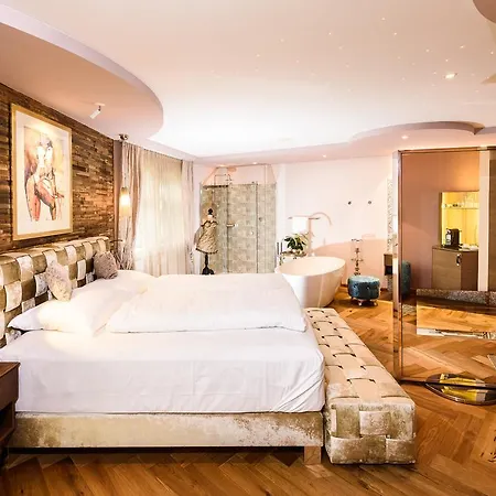 Bergergut Geniesserhotel 4* 아피에슬