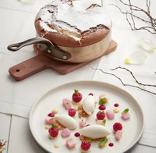 Отель Bergergut Geniesserhotel 4*